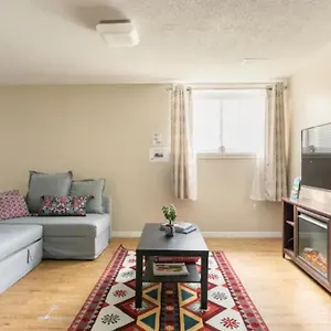 Apartment Self Check-in Spacious With Full Kitchen, Ottawa